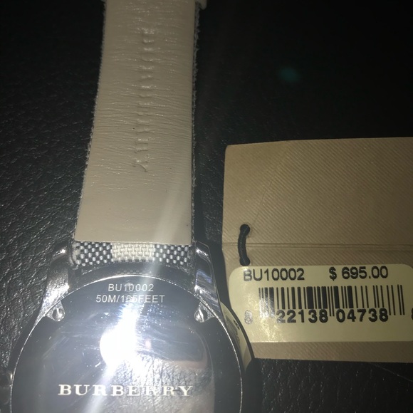 Authentic Burberry Watch - Picture 5 of 8